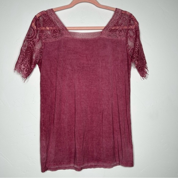 NWT POL Stonewash Lace V-Neck Tee Shirt Top Size Small Elevated Basic Dusty Rose - Picture 2 of 10